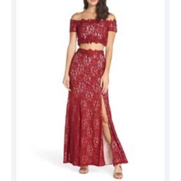 Sequin Hearts 2 Piece Red Sparkle Lace Off Shoulder Formal Outfit Size 9 - Picture 1 of 15